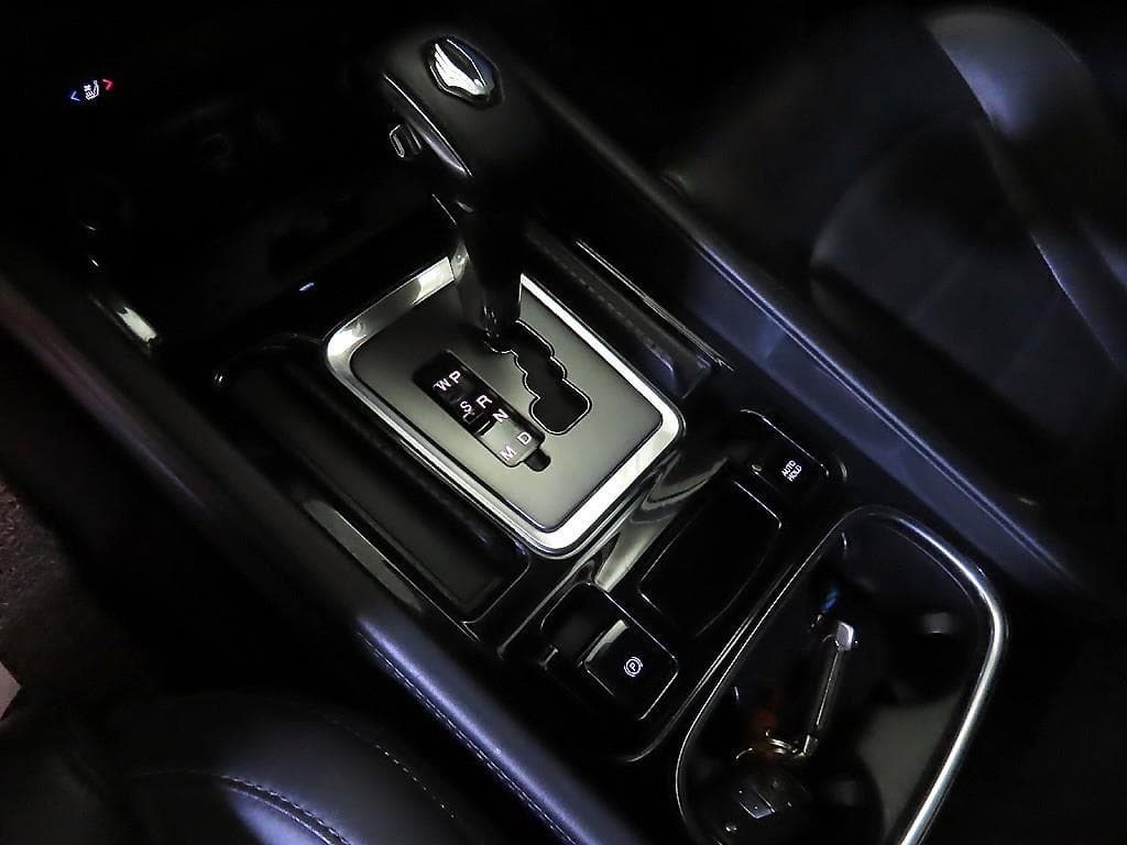 КейДжи Мобилити G4 Rexton2.2 2WD 유라시아 에디션 - 12