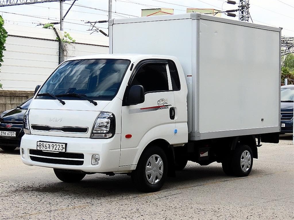 Киа The New (фейслифт) Бонго 3 (лек)Box Truck 1 тон Plus형 Королевска кабина Удължено междуосие L - 2