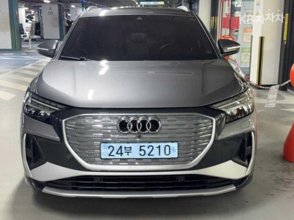 Ауди Q4 e-tron40 Premium - 2