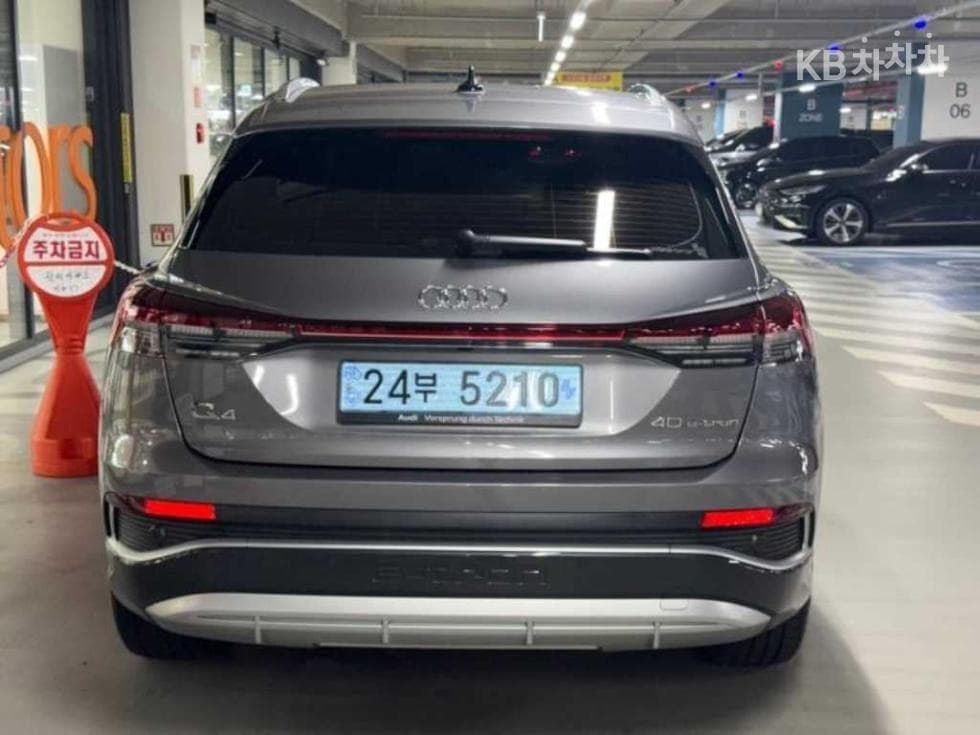 Ауди Q4 e-tron40 Premium - 3