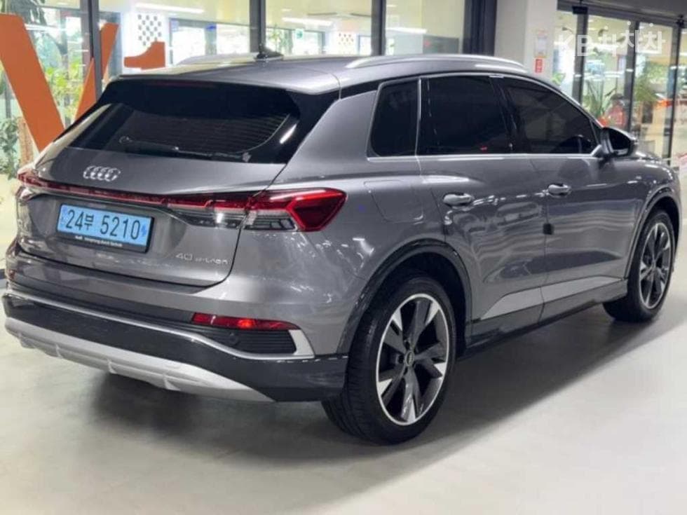 Ауди Q4 e-tron40 Premium - 4