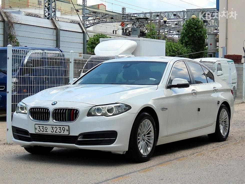 BMW Нов5 Серия 520d xDrive F10(10~16년) - Image 1