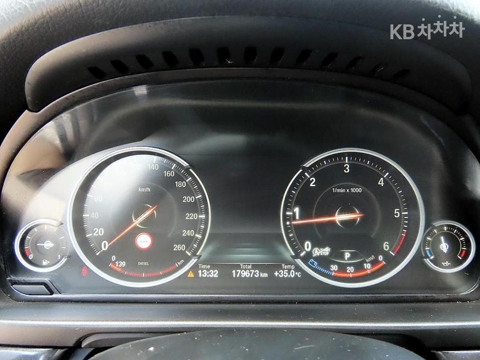 BMW Нов5 Серия520d xDrive F10 - 9