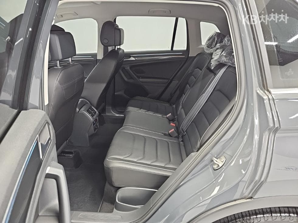Volkswagen The New (facelift) Tiguan2.0 Turbo Diesel Injection Premium - 12