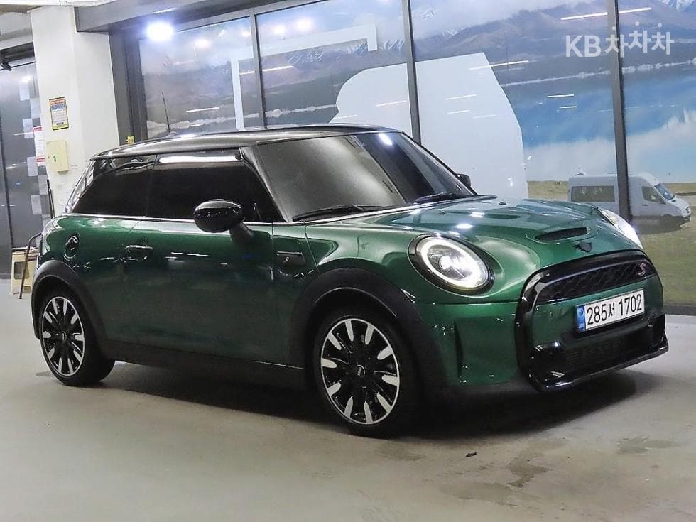 Mini Cooper 3도어S 2.0 Classic Launch Pack