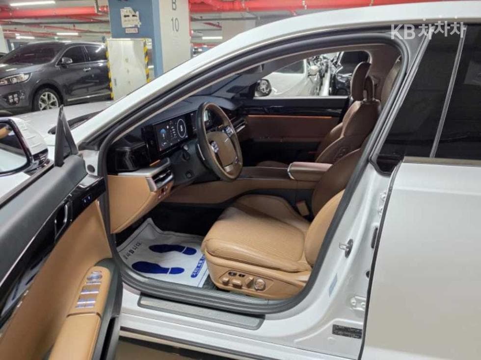 Hyundai The All New Grandeur (Azera)3.5 Gasoline 2WD Calligraphy