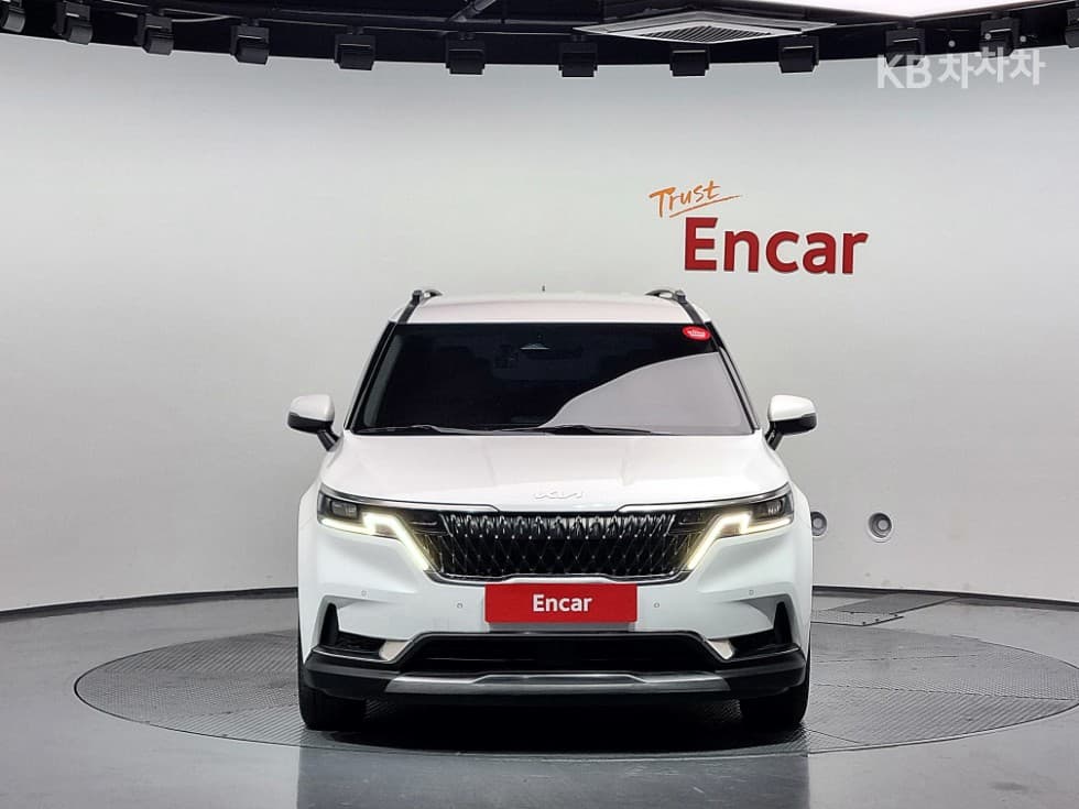 Kia Carnival 4th generationD2.2 9-seater Noblesse