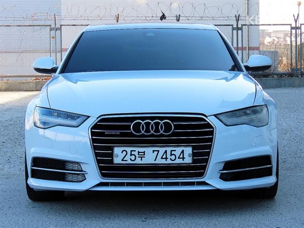 Audi NEW A640 Turbo Diesel Injection 콰트로 Premium C7