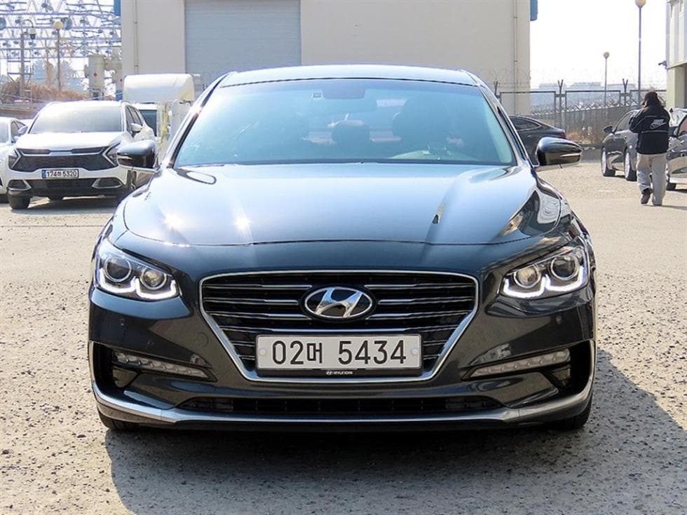 Hyundai Grandeur (Azera)IG2.4 Premium Special (special feature/edition)