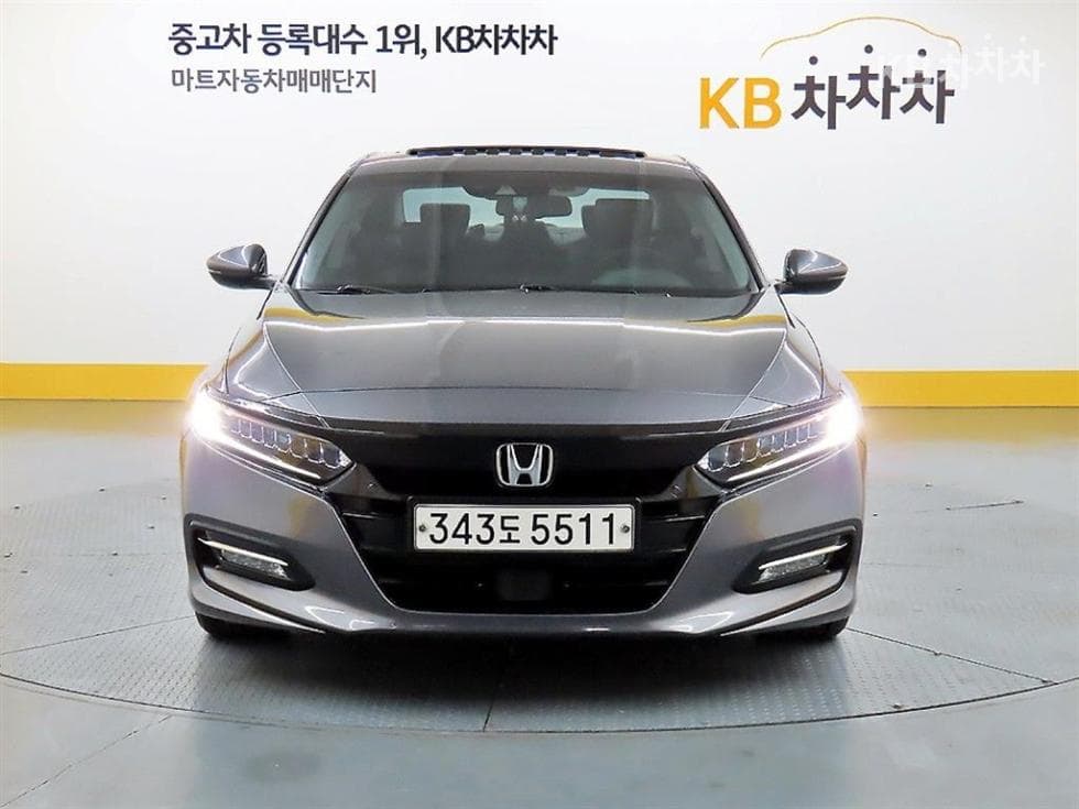 혼다 어코드 10세대Hybrid 2.0 Touring