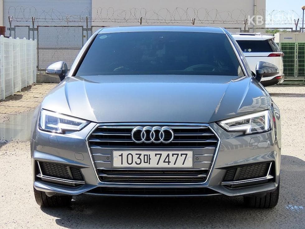 Audi A4 (B9)40 TFSI Premium
