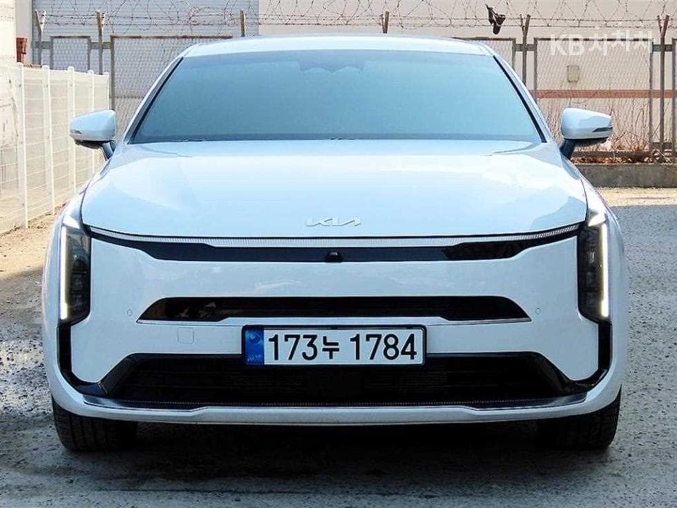 Kia The New (facelift) K83.5 Gasoline 시그니쳐