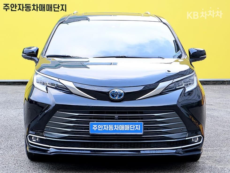 Toyota Sienna2.5L хибрид AWD