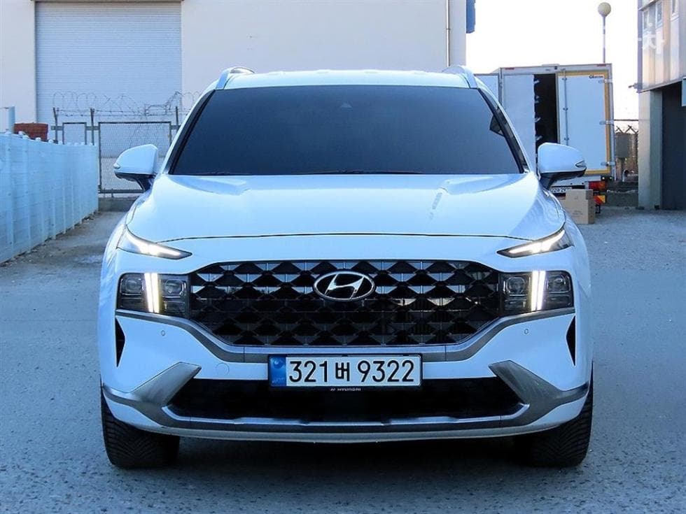 Hyundai The New (facelift) Santa Fe TMGasoline 2.5T 4WD Calligraphy