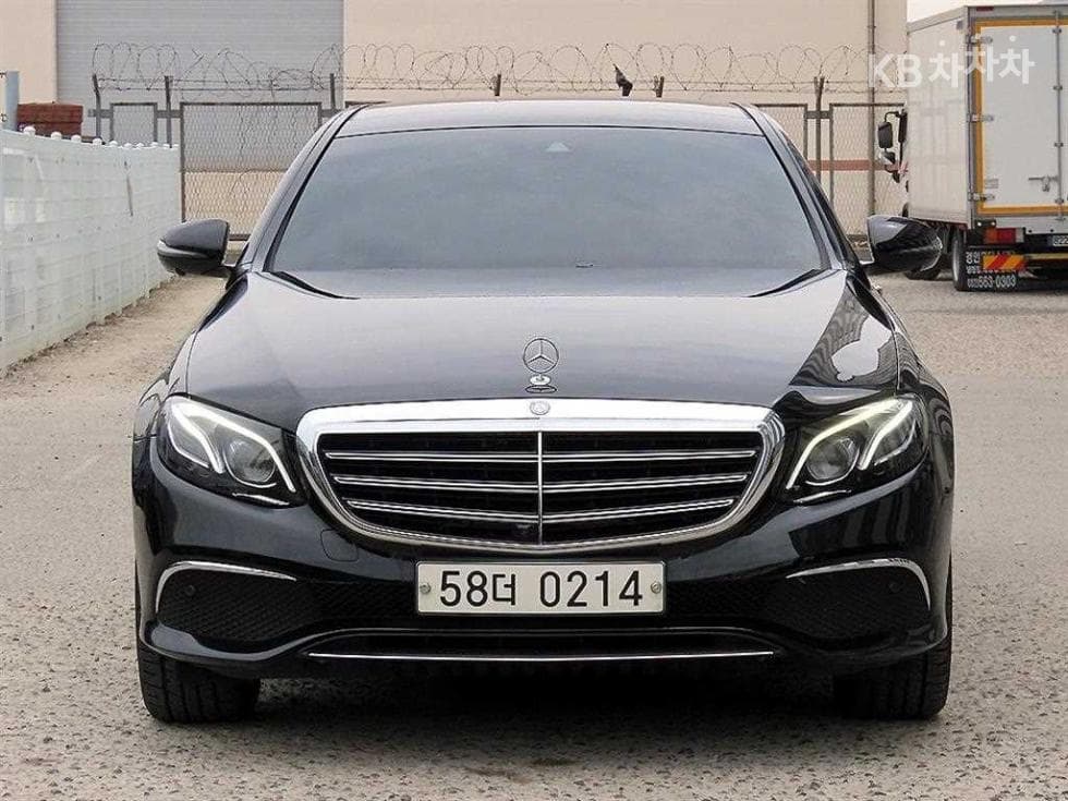 Mercedes-Benz E-Class (W213)E300 4Matic Exclusive