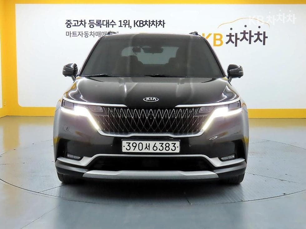 Kia Carnival 4th generationD2.2 9-seater Prestige