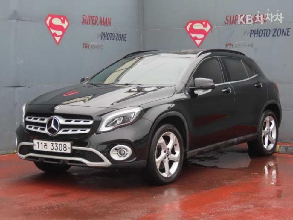 Mercedes-Benz GLA X156GLA220 Стандартен